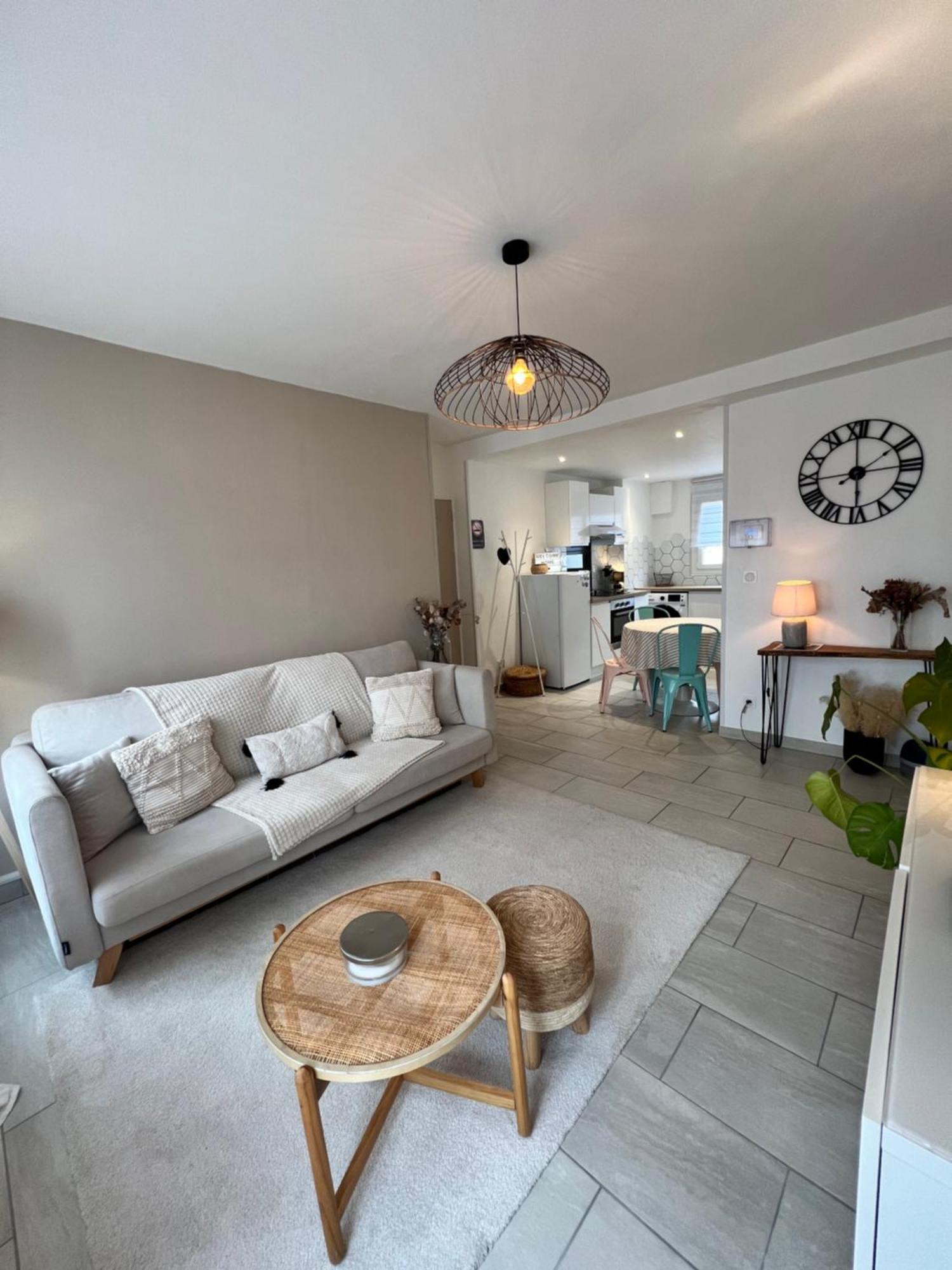 Apartamento Le Bellevue - T3 - Gare & Les Jardins Darcy - Parking Free Dijon Exterior foto